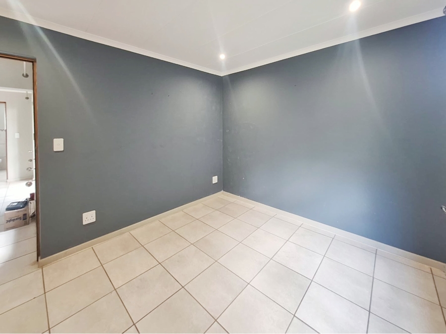 3 Bedroom Property for Sale in Magalies Golf Estate North West